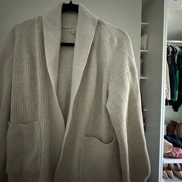 A New Day Chunky Sweater with Pockets - Picture 3 of 4